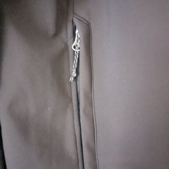 BNWOT UNISEX MAXSON SOFTSHELL JACKET - Picture 6 of 9